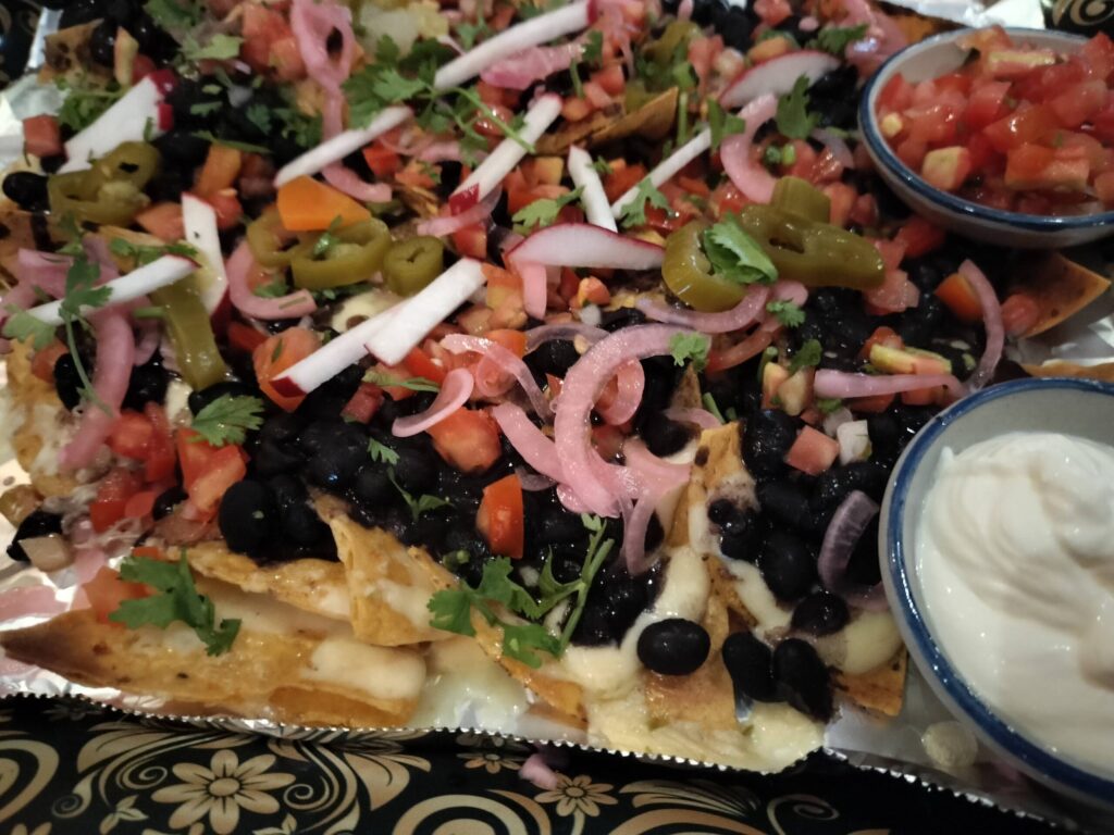 筆者A撮影:メキシカン料理 Salsa Kitchenナチョス(タイ・チェンマイ)