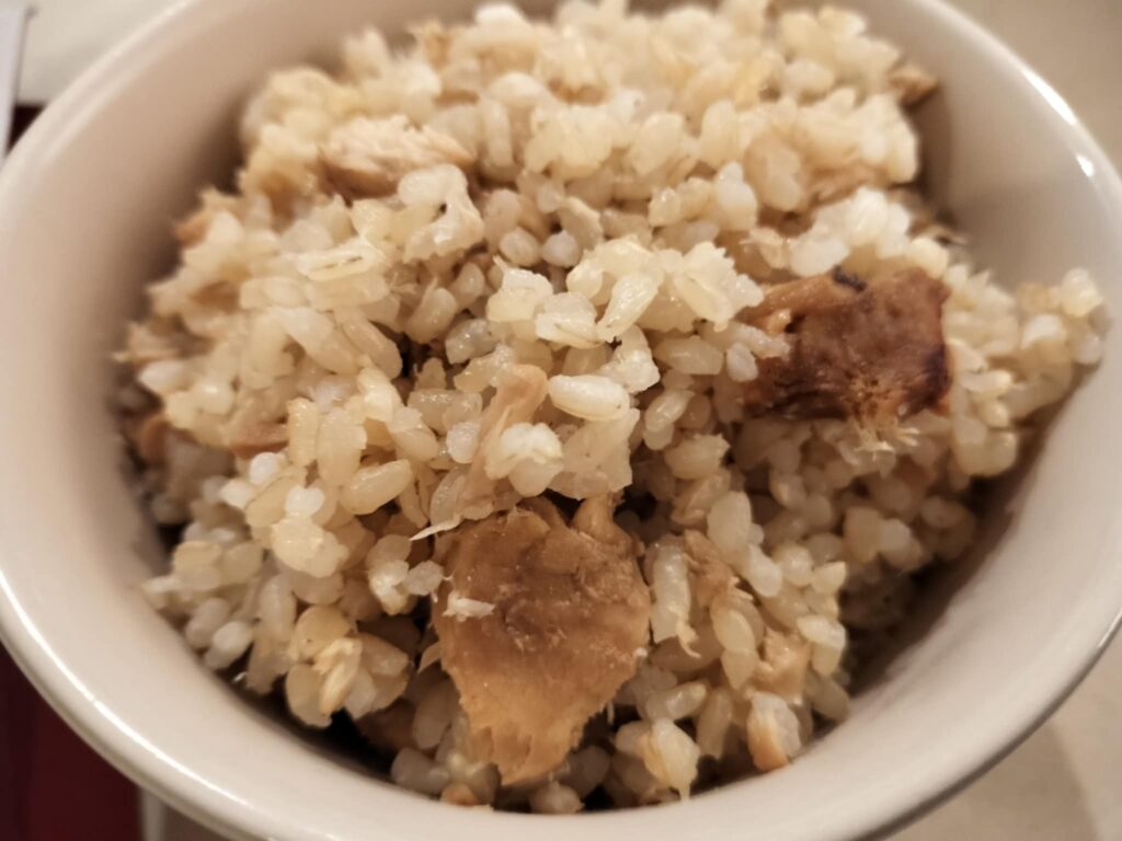 筆者A撮影:玄界島の鰆めしの素でごはん