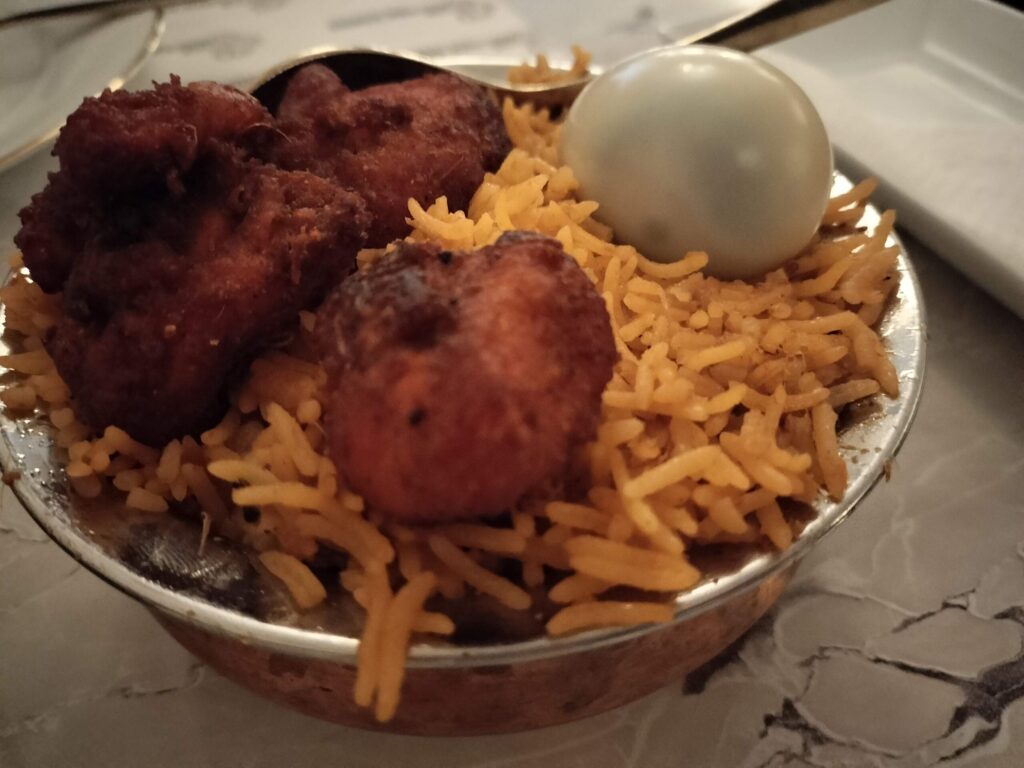 The Golden Curry Restaurant Kandy ザ・ゴールデンカレー・レストラン キャンディー チキンビリヤニ(筆者A撮影)